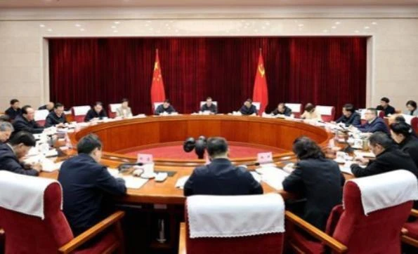 省委理论学习中心组举行集中学习深入学习贯彻习近平总书记在中央政治局民主生活会上的重要讲话精神为开好民主生活会打牢思想基础王宁主持并讲话 王予波刘洪建发言 刘晓凯出席