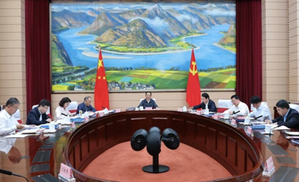 省政府召开党组会议常务会议传达学习习近平总书记重要讲话重要指示精神，研究中央巡视整改、民族团结进步、安全生产等工作王予波主持